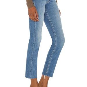 Mid Rise Dazzler Ankle Fray in Riding The Cliffside
MOTHER size 24, TTS